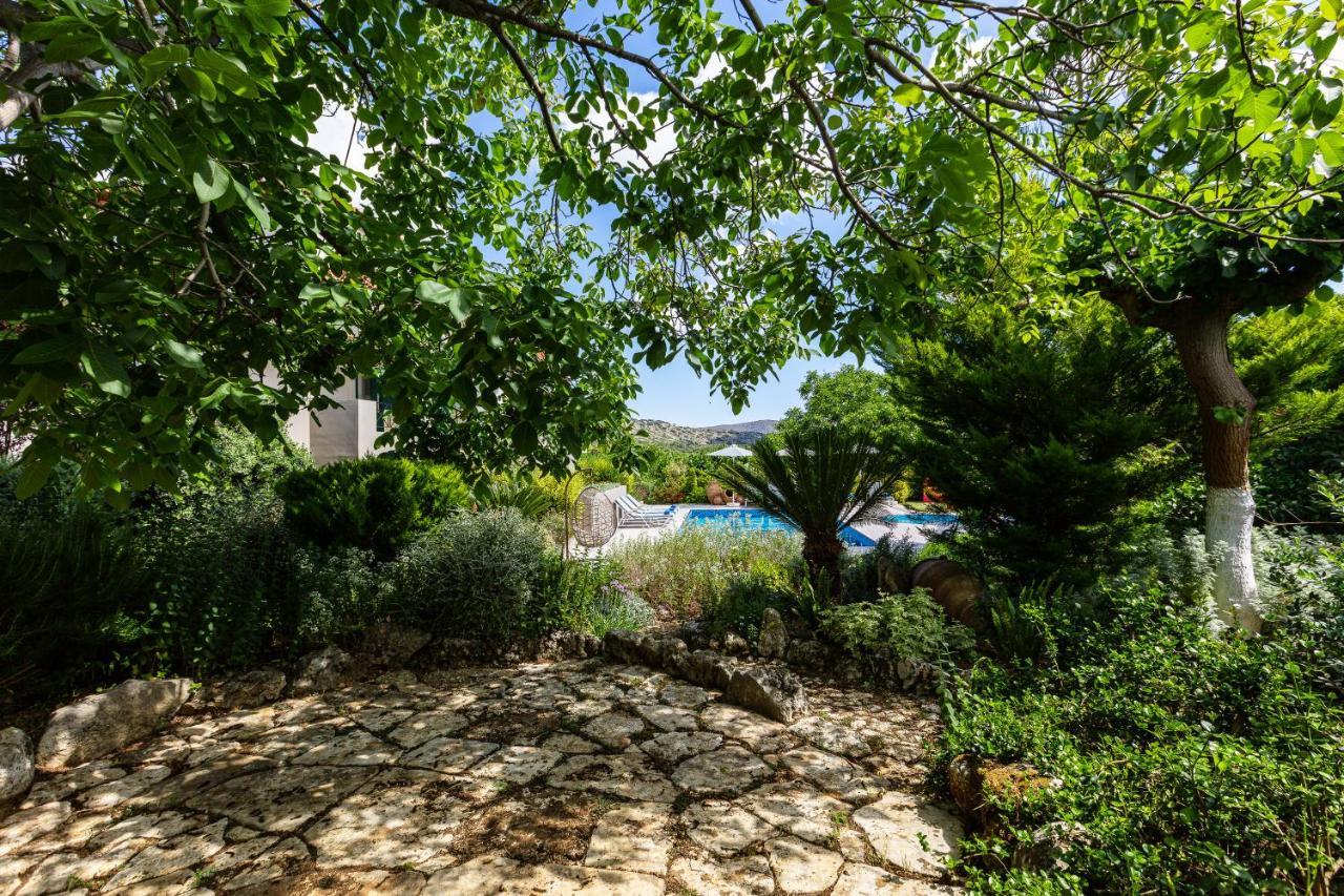Alonia Villa, Refined Living With 50M2 Private Pool, By Thinkvilla Melidhónion Exterior foto